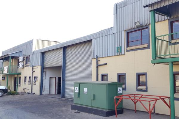 Warehouse and Office space in Hennopspark Industrial Area. Immediately available.

The unit consists of Reception, Offices, Warehouse ...