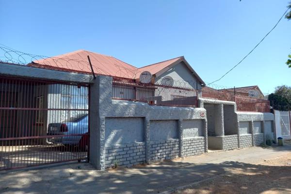 Investors dream - ten bedrooms muli-let property in great location | minimum income r17 ...