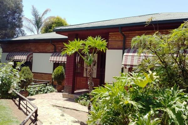 Big family home for sale in an upmarket area of Bronkhorstspruit.

You will not find more house for your money. 

5-Bedroom house ...