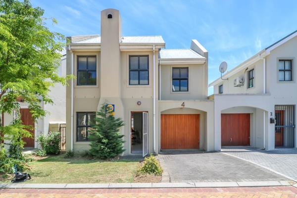 Prime location, 3 Bedroom, 2 Bathroom House in popular Welgevonden Estate, Stellenbosch - Available from 1 December 2024


Rental ...