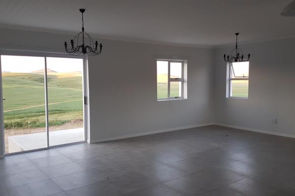 1 Bedroom unfurnished unit on a working farm, available for a professional person with ...