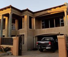 House for sale in Etwatwa