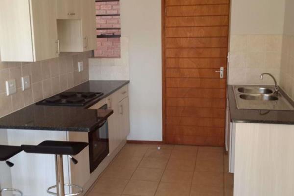 This Lovely sunny ground floor unit is situated in Boksburg.
Unit offers lounge with ...