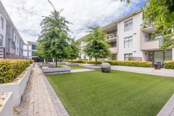 This lifestyle apartment is on the podium level, has a garden and promises you a 75m2 ...