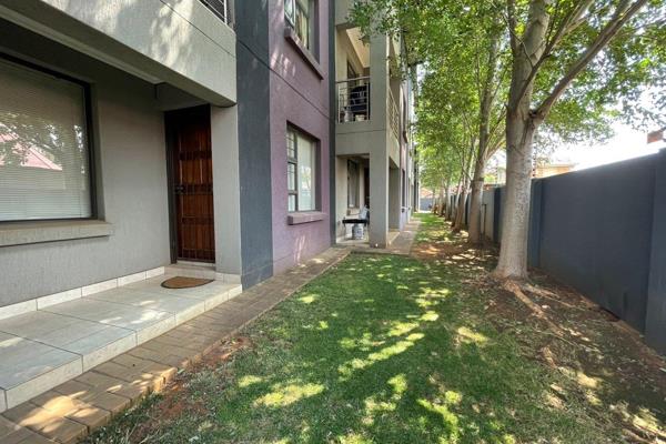 This modern 2 bedroom apartment could be your solution.  Perfectly situated 700m from the NWU for students.  It consists of a stunning ...