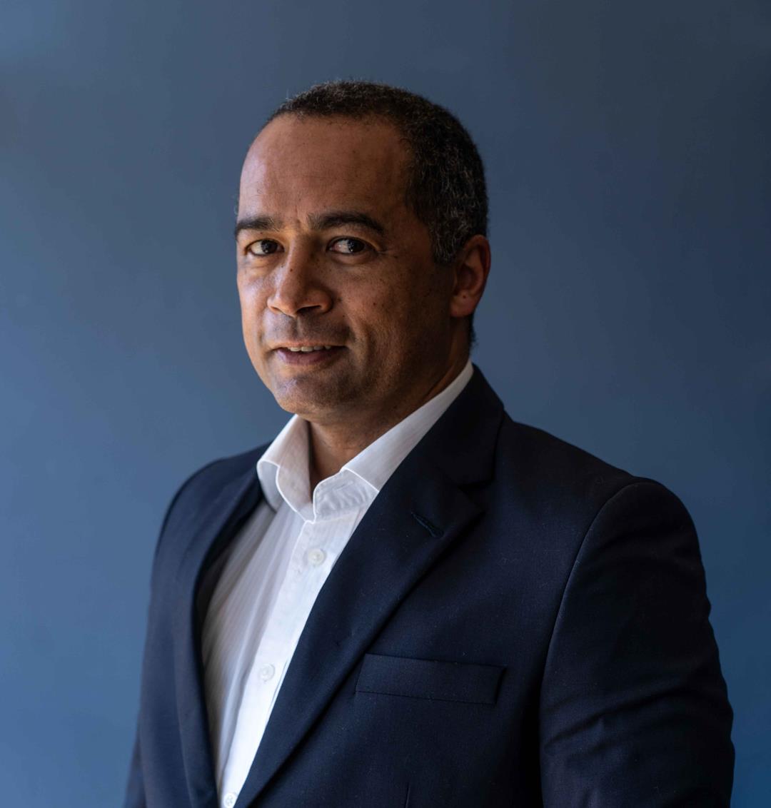 Agent profile for Waleed Ras