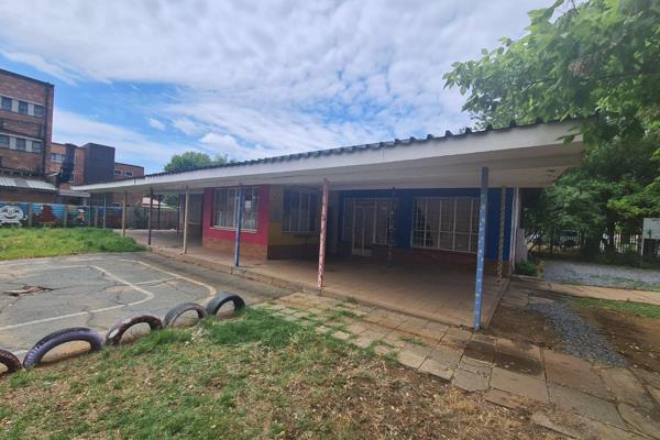 This property is situated in the perfect area where your business will boom!

Close to the nearest town and in the heart of ...