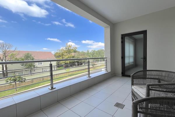 Perfect lock-up and go, very centrally located with access to Sandton CBD &amp; City, 4 ...