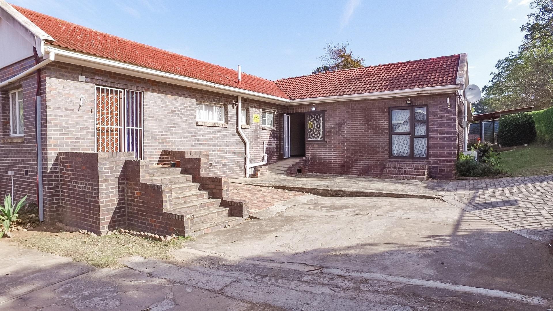 Apartments / flats to rent in Grahamstown Grahamstown Property