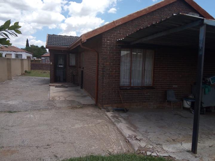 3 Bedroom House for sale in Shalimar Ridge - P24-110716014