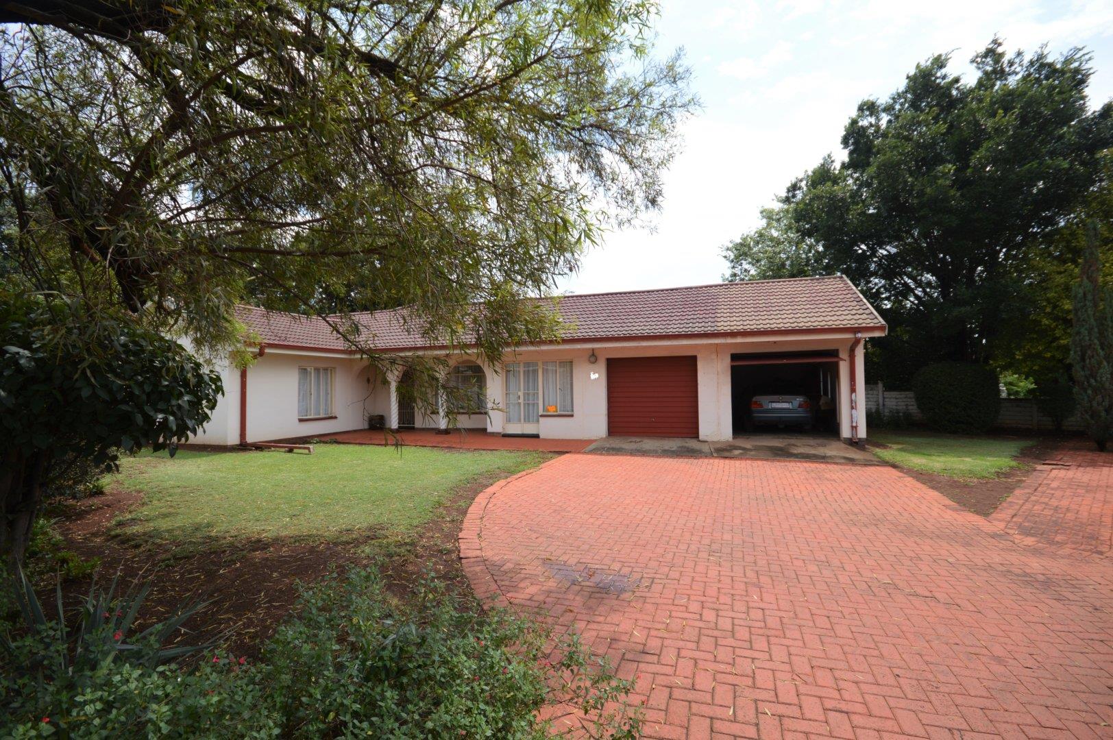 Arcon Park Property Property and houses for sale in Arcon Park