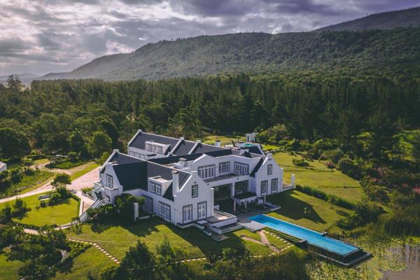 JOINT MANDATE 
Contemporary Cape Dutch country house with unprecedented style, offering ...