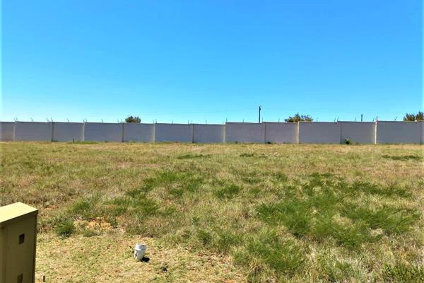 2 x Stands measuring 1000m2 each including a boat locker is up for grabs in a ...