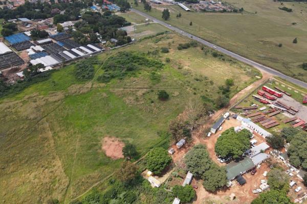 Opportunity awaits with this prime Rietfontein plot, ideally suited for commercial development. Zoned as Mixed Land Use by the Mogale ...