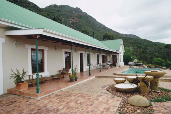 The house is situated on the slope above Piketberg with total privacy and controlled ...