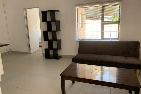 Semi-furnished cottage to rent in Randpark Ridge.
Ideal for 1 person. 
Bedroom big ...