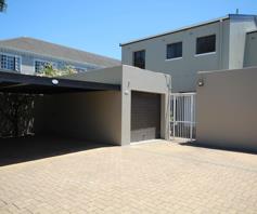 Townhouse for sale in Newlands