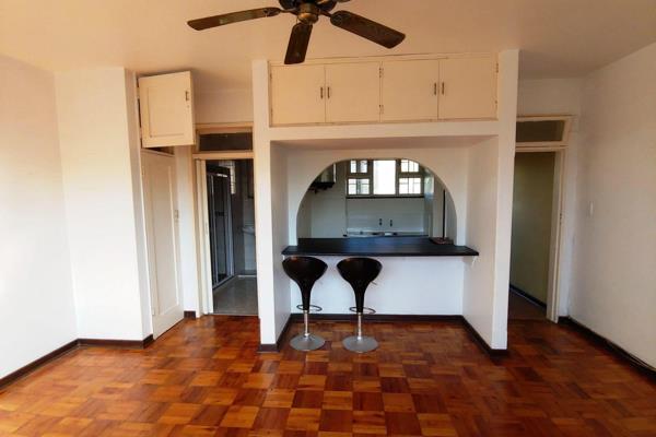 40sqm Bachelor Flat for sale. Flat is located on the ground floor of a secure block of ...