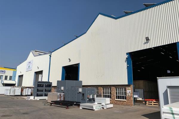 This very neat technical manufacturing facility is TO LET / FOR SALE 

The workshop of 2,920sqm is an assembly &amp; manufacturing ...