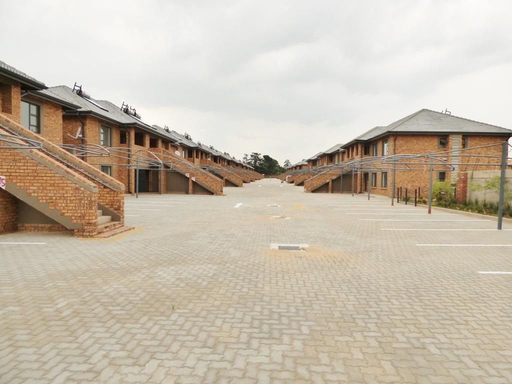 3 Bedroom Apartment / flat for sale in Ravenswood P24110181292