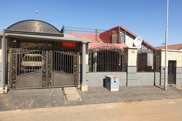 Dobsonville Property : Property And Houses For Sale In Dobsonville ...