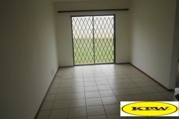 This unit consists of the following:

* Open plan Lounge &amp; Kitchen
* 1 Bedroom
* Bathroom with Bath, Basin and Toilet
* 1 x ...