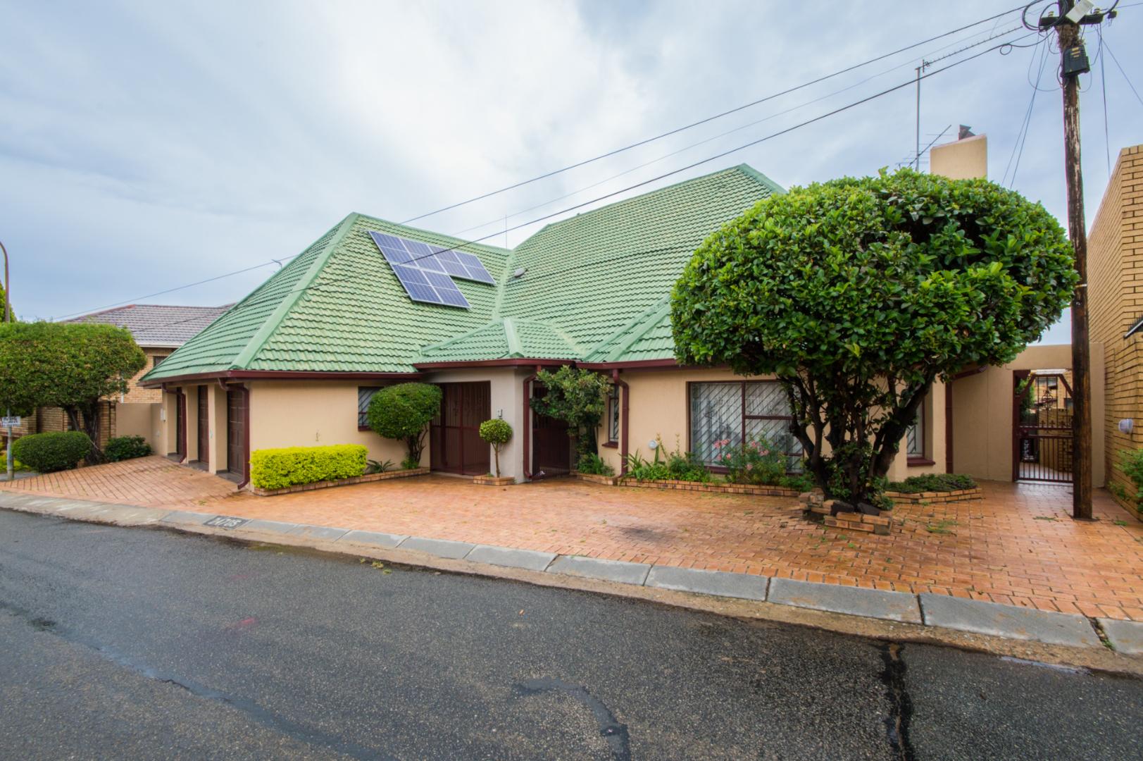Diepkloof, Soweto Property Houses for sale in Diepkloof, Soweto