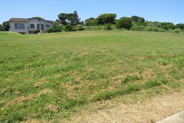 Ideally positioned plot for sale. A short drive to the beach, shopping centres and the ...