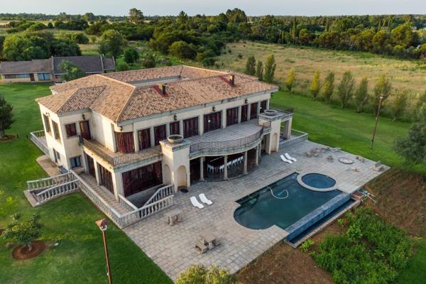 Take a look at this stunner a play ground for the wealthy .
This property has a lot to offer a buyer.
The house is built in a square ...