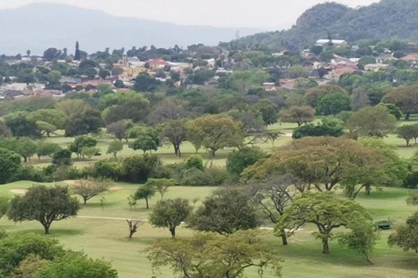 Come and build your own dream house in the popular Matumi Golf Estate in Nelspruit. The stand size is 840sqm big , with a marvelous ...