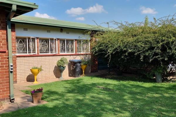 Excellent Value for money. 

Welcome to your new home in the sought-after neighborhood of SW1 Vanderbijlpark. This beautiful property ...