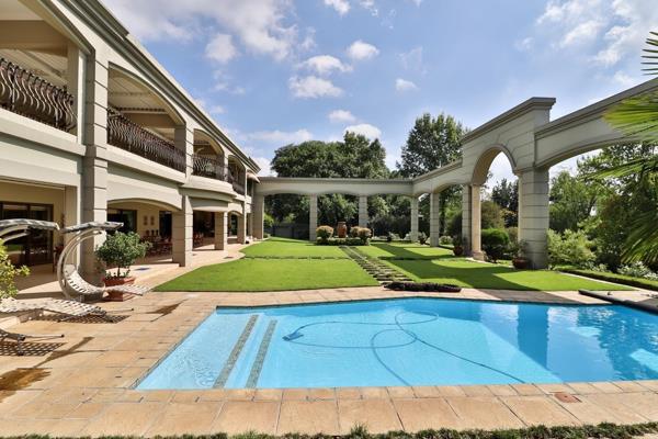 This exclusive architectural designed and built double story property with magnificent views is nestled on of the Vaal River and is ...