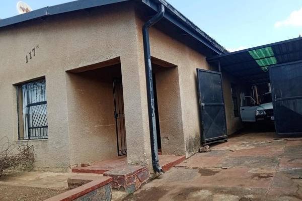 Mofolo Central Property : Property and houses for sale in Mofolo ...