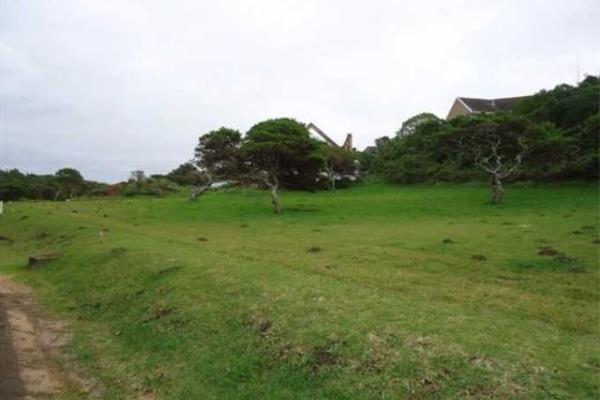 Plot with Plans

The level plot in Cove Rock.

Build your dream home on a sea-facing plot.
200m walking distance to the beach, Nature ...