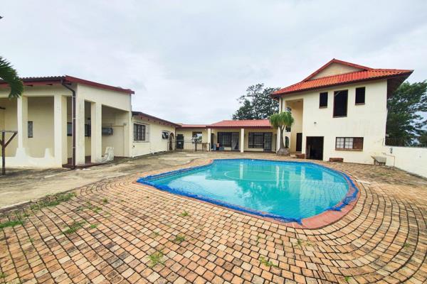 This industrial /agricultural investment has plenty accommodation and a large 360m2 workshop. The main house consists of 3 bedrooms, 2 ...