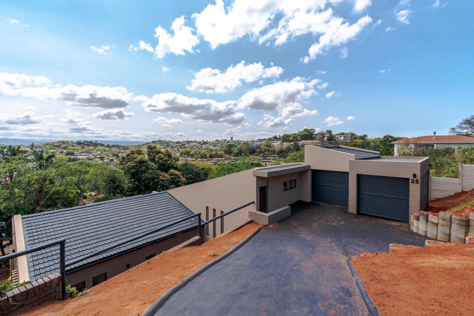 3 Bedroom House for sale in Glen Hills 25 Tibouchina Place P24