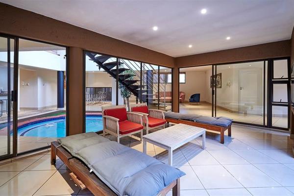 Furnished , Per friendly duplex cluster in the heart of Sandton  Strathavon This ...