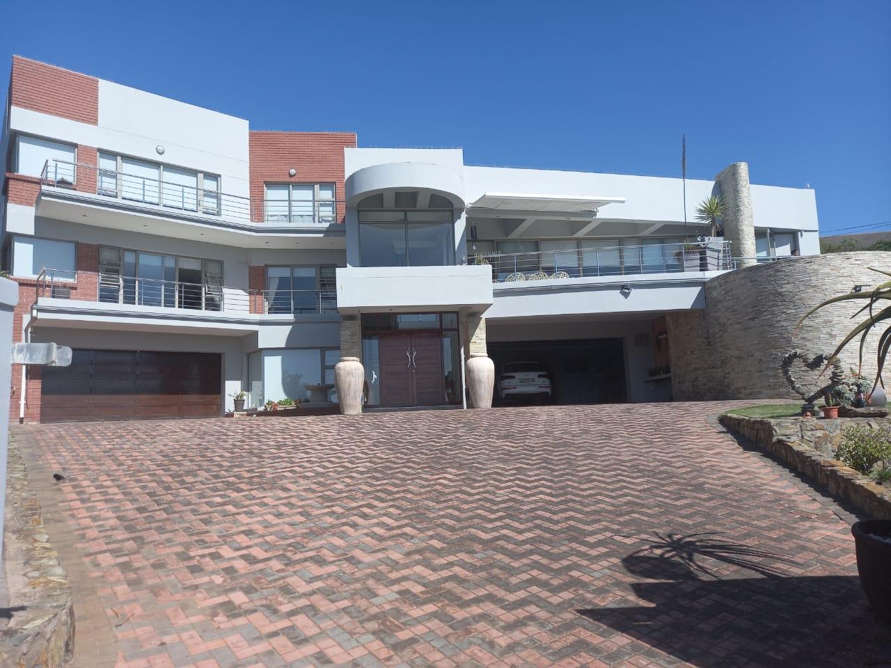 Property and houses to rent in Jeffreys Bay Jeffreys Bay Property
