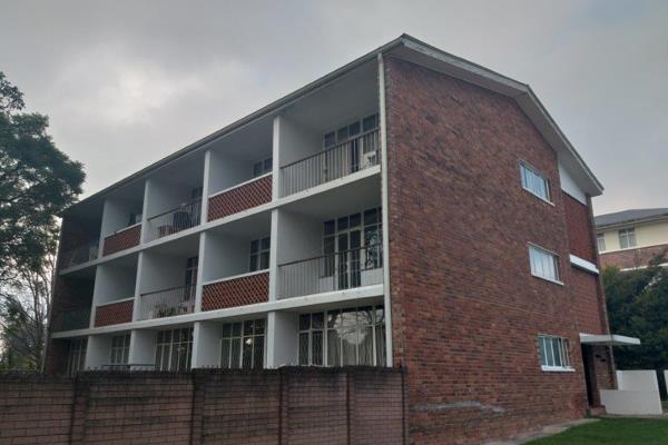 Rhesus Centre - Available 01 December 2024
Recently renovated bachelor flat available to rent.
This unit is on the bottom floor.
Pre ...