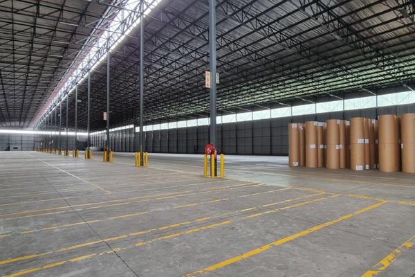 North Point Realty is pleased to present this A-Grade warehouse located in New Germany. It comprises of 10 000 square meters under-roof ...