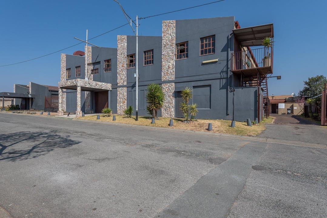 Commercial property for sale in Rosettenville - 54 Turffontein Street - Johannesburg