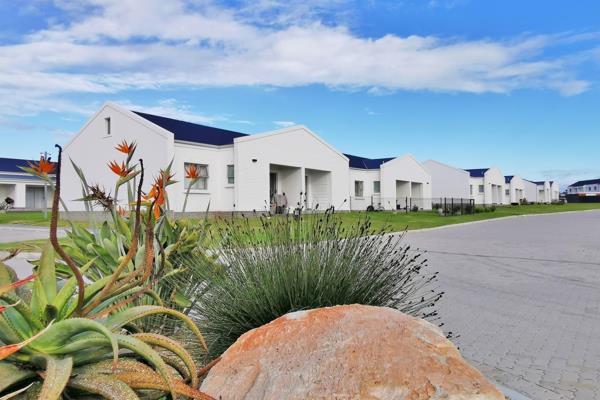 Modern corner townhouse available in Port Elizabeth
Featuring 2 spacious bedrooms with built in cupboards. 
2 Bathrooms, 1 being an ...