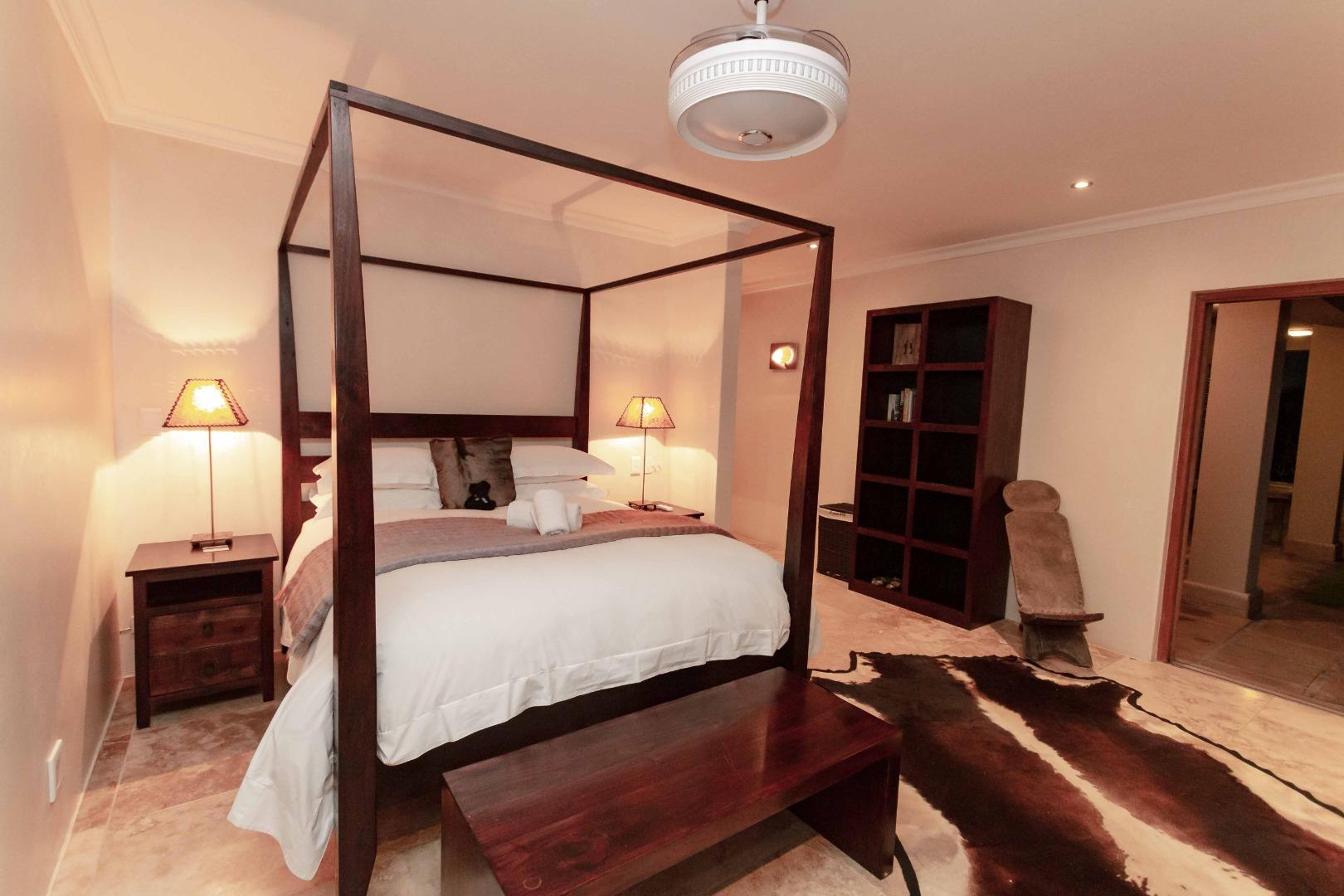 Photo of 4 Bedroom House to rent in Solar Beach