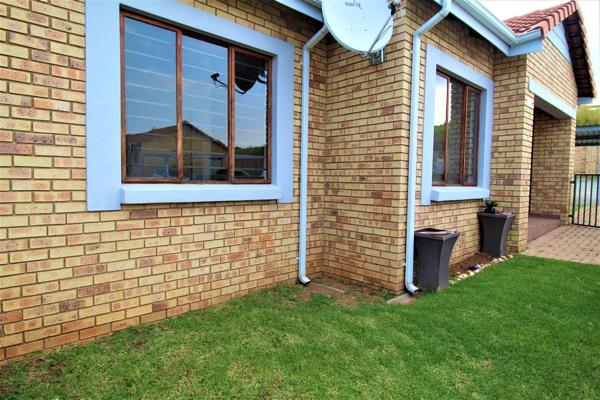 Available 1st February 2025
Located in Manor Park, Randpark Ridge
Please note 2 small pet permitted with prior permission from the ...