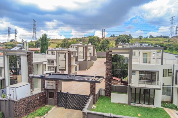 Townhouses For Sale In Bedfordview : Bedfordview Property : Property24 ...