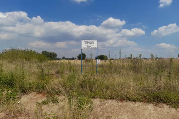 This 4589sqm vacant stand is available for sale in Unitas Park, Ext 3 in an existing town development. Bulk service agreement for the ...