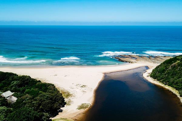 Your chance to own one of the last pieces of coastal paradise in the Eastern Cape.

Haga Haga is nestled a short 60km from East ...