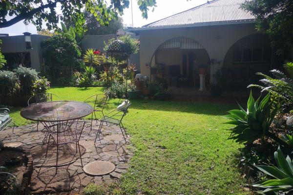 This neat and tidy family property in Primrose has 3 beautiful bedrooms, 2 bathrooms ...