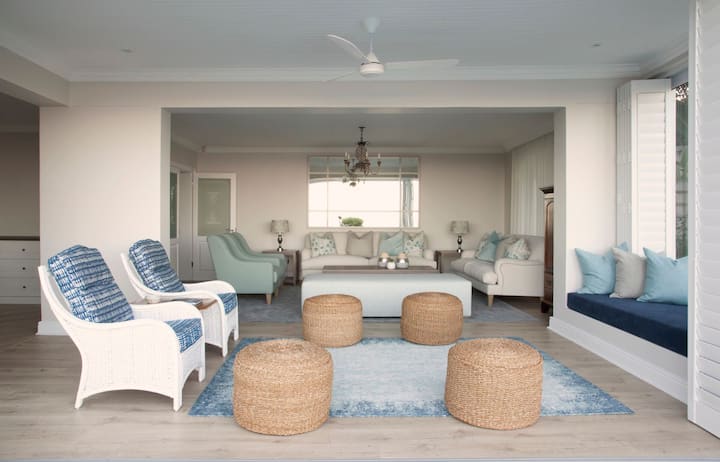 Photo of 7 Bedroom House to rent in Bowtie