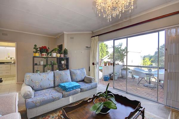 Stunning private and secure two bedroom townhouse to rent in Bryanston
Located just off ...